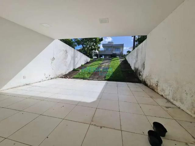 Casa / Sobrado em Condomínio para Venda em Camaçari/BA Alphaville Abrantes 4 Quartos