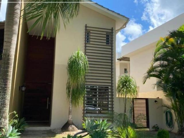Casa / Sobrado em Condomínio para Venda em Camaçari/BA Alphaville Abrantes 4 Quartos
