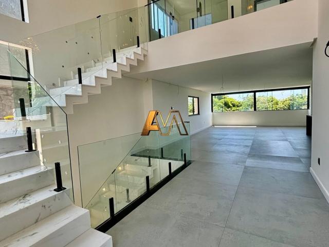 Casa / Sobrado em Condomínio para Venda em Camaçari/BA Alphaville Abrantes 4 Quartos