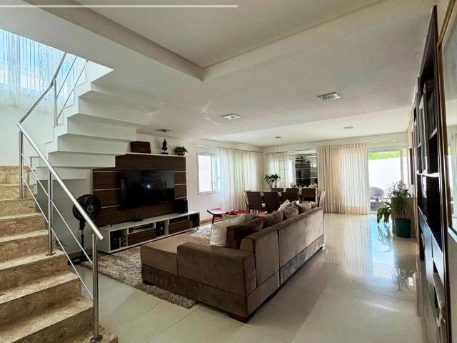 Casa / Sobrado em Condomínio para Venda em Camaçari/BA Alphaville Abrantes 5 Quartos