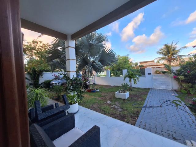 Casa / Sobrado em Condomínio para Venda em Camaçari/BA Barra do Jacuípe 3 Quartos