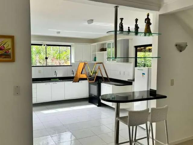 Casa / Sobrado em Condomínio para Venda em Camaçari/BA Guarajuba 5 Quartos