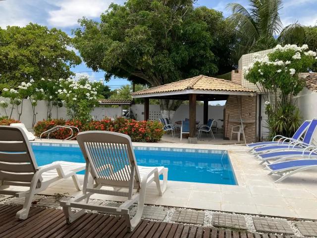 Casa / Sobrado em Condomínio para Venda em Camaçari/BA Guarajuba 5 Quartos
