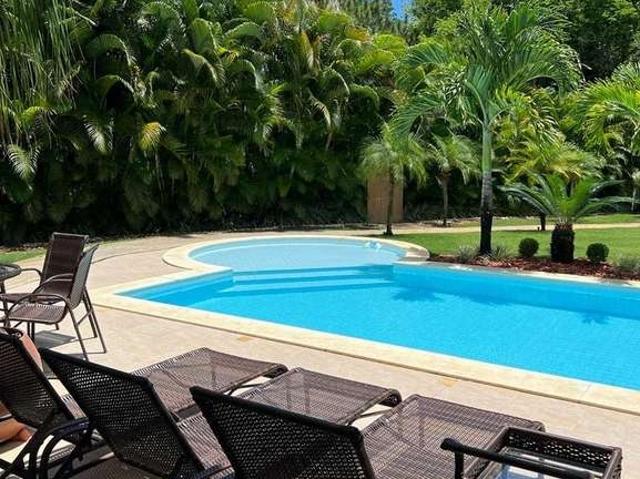 Casa / Sobrado em Condomínio para Venda em Camaçari/BA Guarajuba 5 Quartos