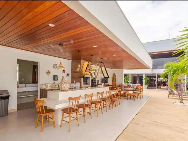 Casa / Sobrado em Condomínio para Venda em Camaçari/BA Guarajuba 5 Quartos