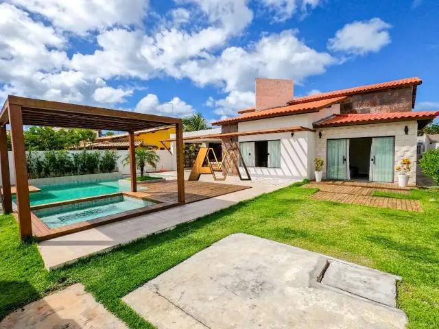 Casa / Sobrado em Condomínio para Venda em Camaçari/BA Guarajuba 6 Quartos