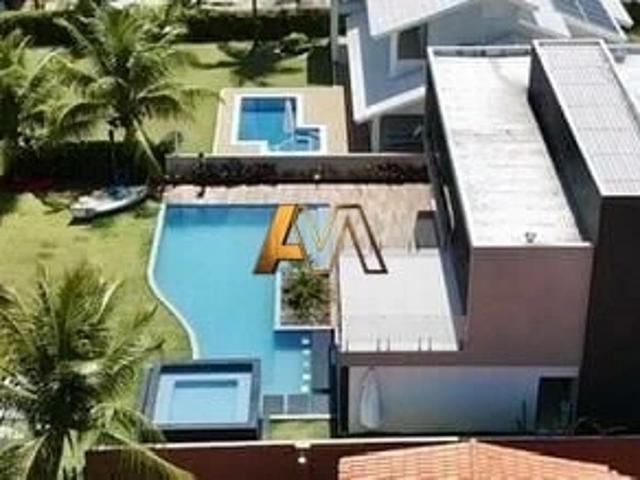 Casa / Sobrado em Condomínio para Venda em Camaçari/BA Guarajuba 6 Quartos