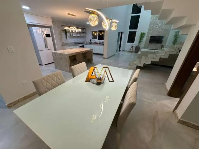 Casa / Sobrado em Condomínio para Venda em Camaçari/BA Guarajuba 6 Quartos