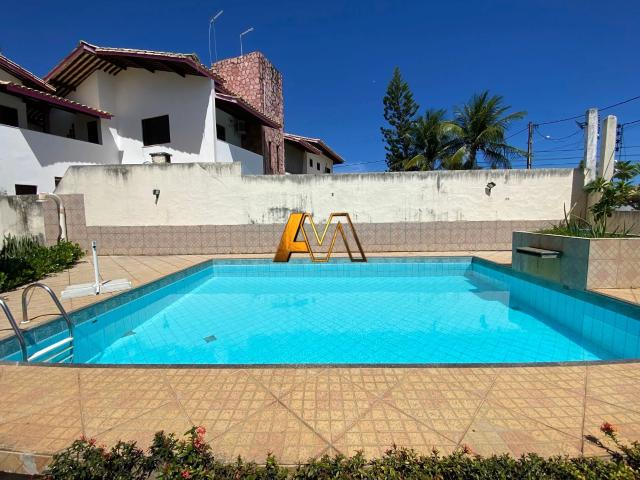 Casa / Sobrado em Condomínio para Venda em Camaçari/BA Guarajuba 7 Quartos