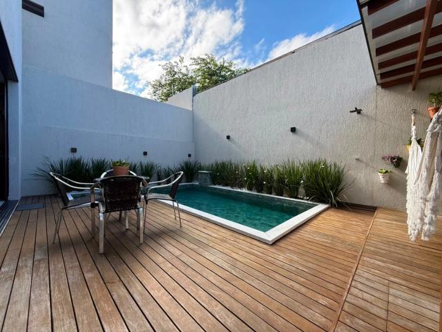 Casa / Sobrado em Condomínio para Venda em Camaçari/BA Vila de Abrantes 4 Quartos