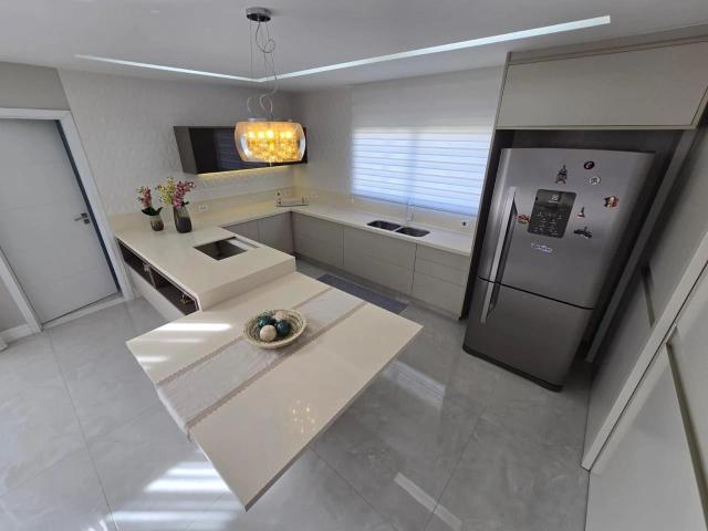 Casa / Sobrado em Condomínio para Venda em Camaçari/BA Vila de Abrantes 4 Quartos