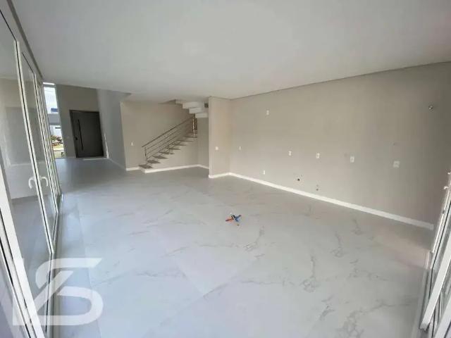 Casa / Sobrado em Condomínio para Venda em Camboriú/SC Cedro 3 Quartos