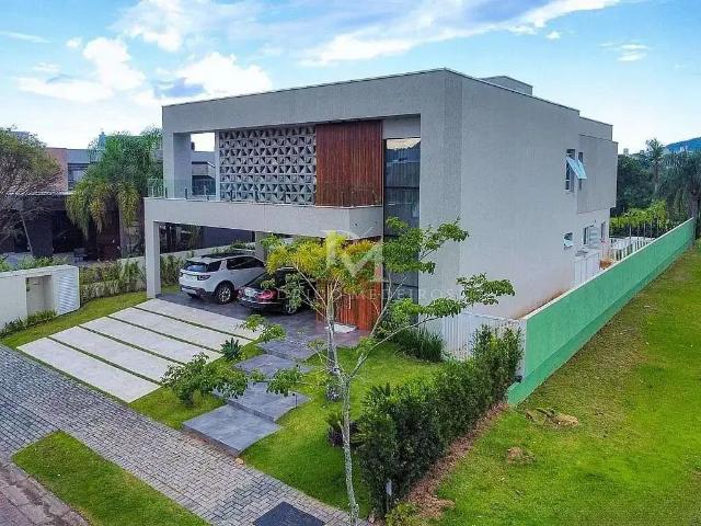 Casa / Sobrado em Condomínio para Venda em Camboriú/SC Centro 4 Quartos