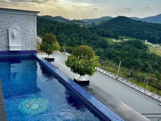 Casa / Sobrado em Condomínio para Venda em Camboriú/SC Centro 4 Quartos