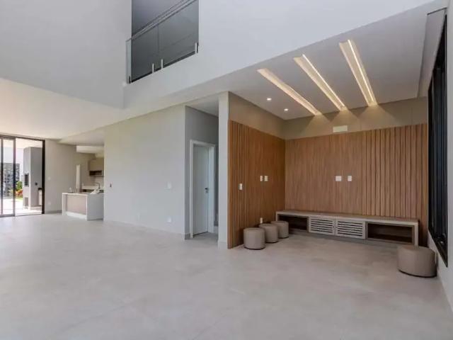 Casa / Sobrado em Condomínio para Venda em Camboriú/SC Centro 4 Quartos