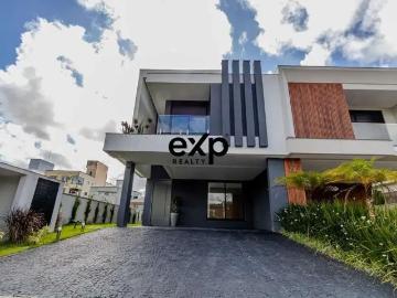 Casa / Sobrado em Condomínio para Venda em Camboriú/SC Centro 4 Quartos