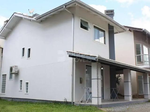Casa / Sobrado em Condomínio para Venda em Camboriú/SC Monte Alegre 2 Quartos