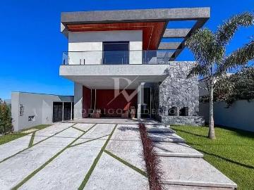 Casa / Sobrado em Condomínio para Venda em Camboriú/SC Santa Regina 3 Quartos