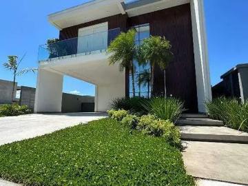 Casa / Sobrado em Condomínio para Venda em Camboriú/SC Santa Regina 3 Quartos