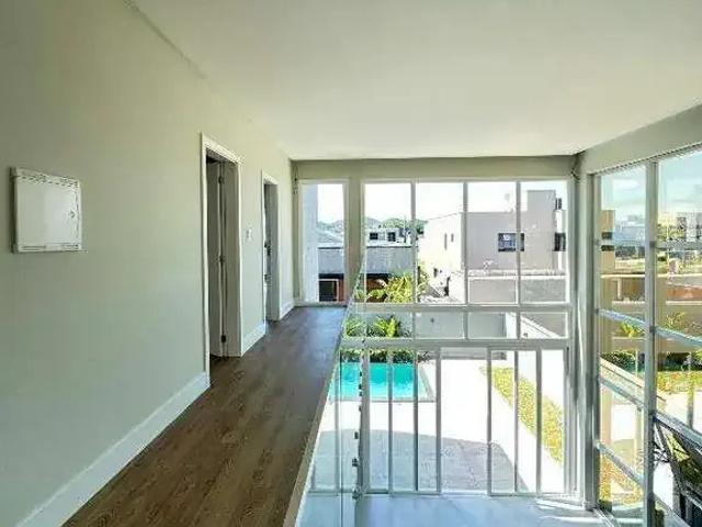 Casa / Sobrado em Condomínio para Venda em Camboriú/SC Santa Regina 3 Quartos