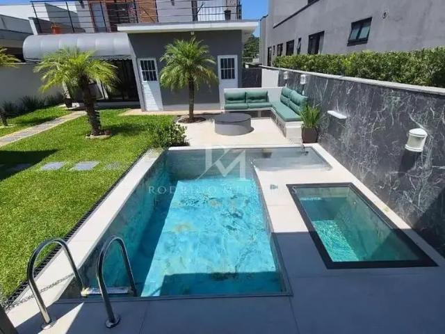 Casa / Sobrado em Condomínio para Venda em Camboriú/SC Santa Regina 3 Quartos