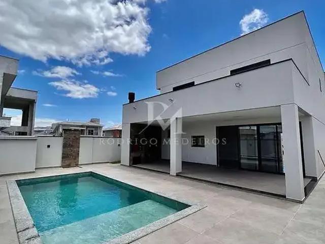Casa / Sobrado em Condomínio para Venda em Camboriú/SC Santa Regina 4 Quartos