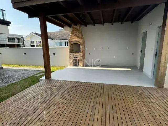Casa / Sobrado em Condomínio para Venda em Camboriú/SC Santa Regina 4 Quartos
