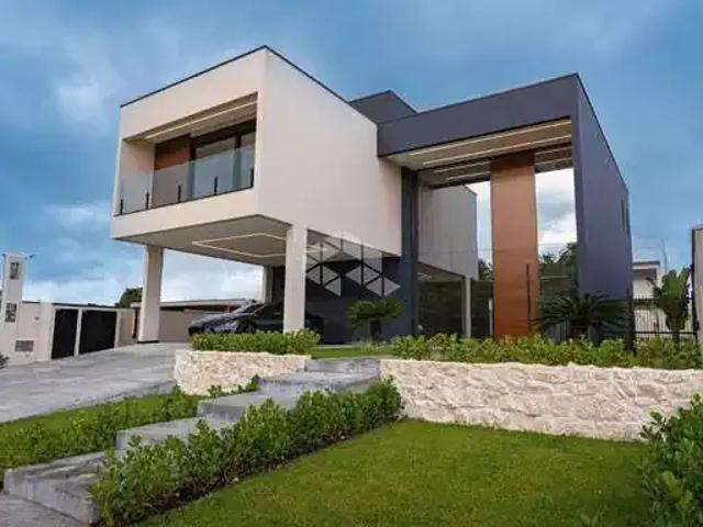 Casa / Sobrado em Condomínio para Venda em Camboriú/SC Santa Regina 5 Quartos
