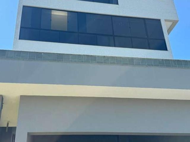 Casa / Sobrado em Condomínio para Venda em Camboriú/SC Rio do Meio 4 Quartos