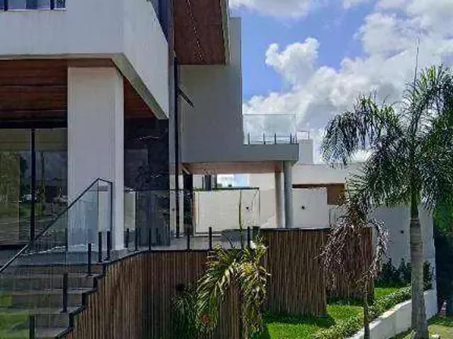 Casa / Sobrado em Condomínio para Venda em Campina Grande/PB Itararé 4 Quartos