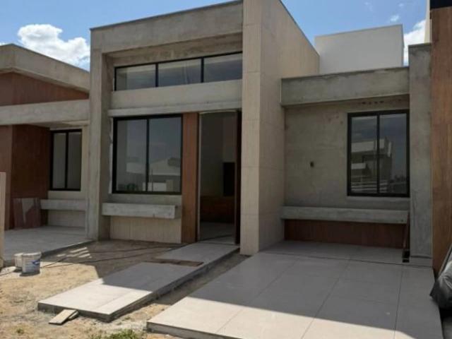 Casa / Sobrado em Condomínio para Venda em Campina Grande/PB Serrotão 3 Quartos