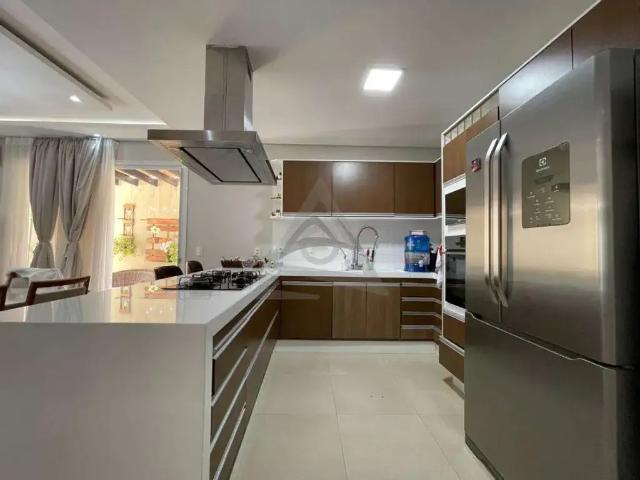 Casa / Sobrado em Condomínio para Venda em Campinas/SP Chácara Santa Margarida 3 Quartos