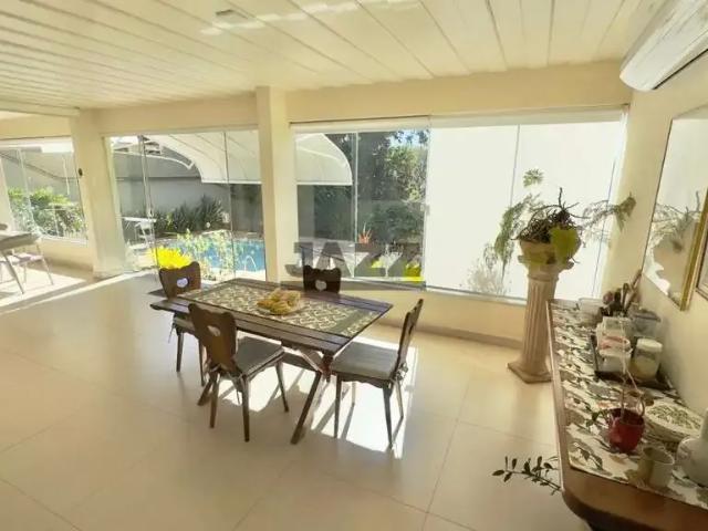 Casa / Sobrado em Condomínio para Venda em Campinas/SP Bairro das Palmeiras 4 Quartos