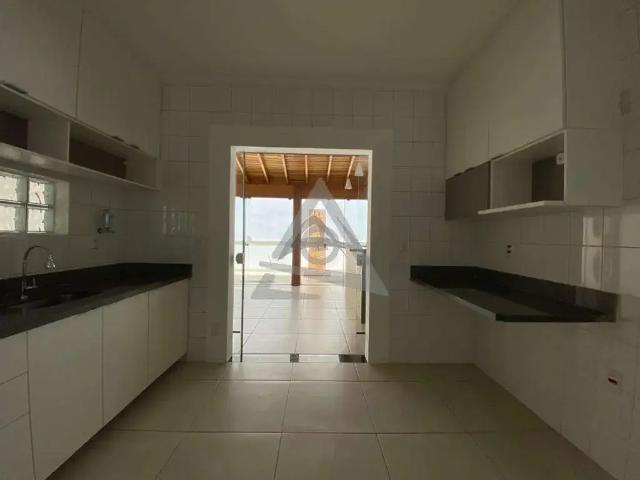 Casa / Sobrado em Condomínio para Venda em Campinas/SP Fazenda Santa Cândida 3 Quartos