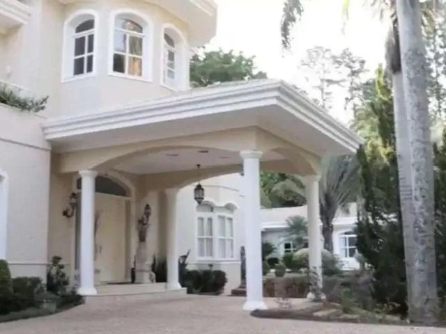 Casa / Sobrado em Condomínio para Venda em Campinas/SP Sítios de Recreio Gramado 6 Quartos