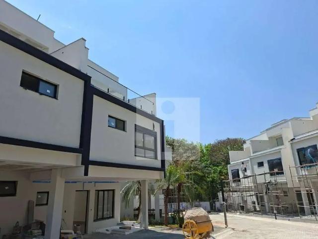 Casa / Sobrado em Condomínio para Venda em Campinas/SP Parque da Hípica 3 Quartos