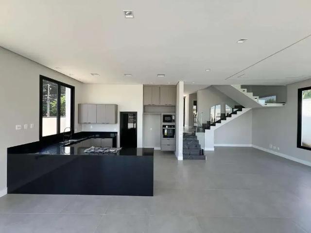 Casa / Sobrado em Condomínio para Venda em Campinas/SP Parque das Quaresmeiras 5 Quartos
