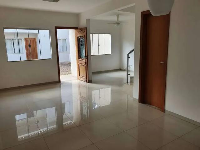 Casa / Sobrado em Condomínio para Venda em Campo Grande/MS Chácara Cachoeira 3 Quartos