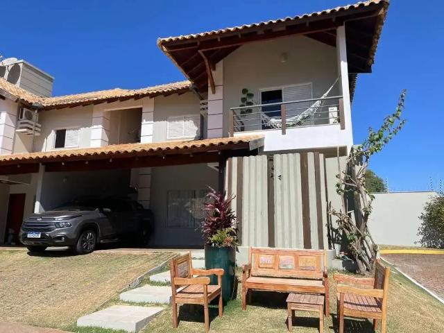 Casa / Sobrado em Condomínio para Venda em Campo Grande/MS Chácara Cachoeira 3 Quartos