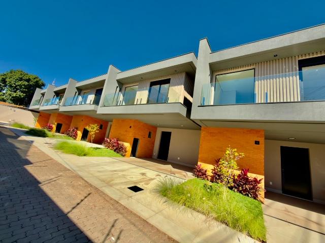 Casa / Sobrado em Condomínio para Venda em Campo Grande/MS Jardim São Lourenço 3 Quartos