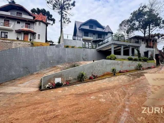 Casa / Sobrado em Condomínio para Venda em Campos do Jordão/SP Vila Nova Suiça 4 Quartos