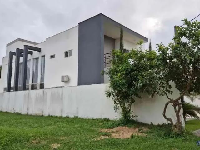 Casa / Sobrado em Condomínio para Venda em Campos dos Goytacazes/RJ Parque Califórnia 4 Quartos