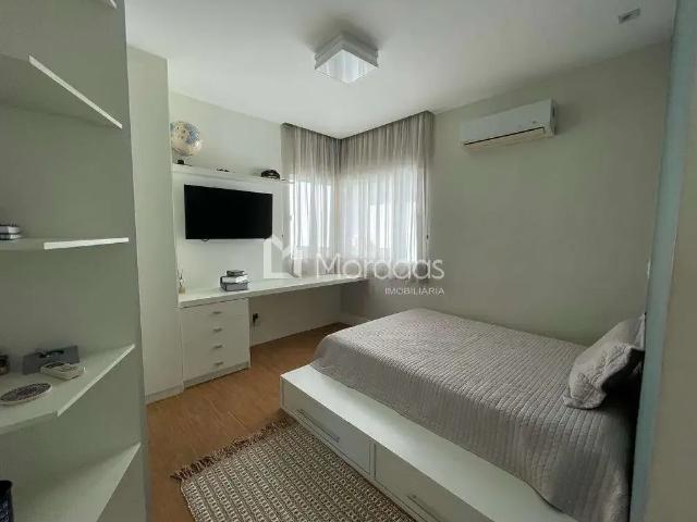 Casa / Sobrado em Condomínio para Venda em Campos dos Goytacazes/RJ Parque Califórnia 6 Quartos