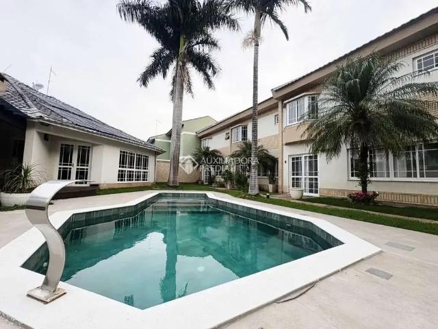 Casa / Sobrado em Condomínio para Venda em Canoas/RS Centro 4 Quartos