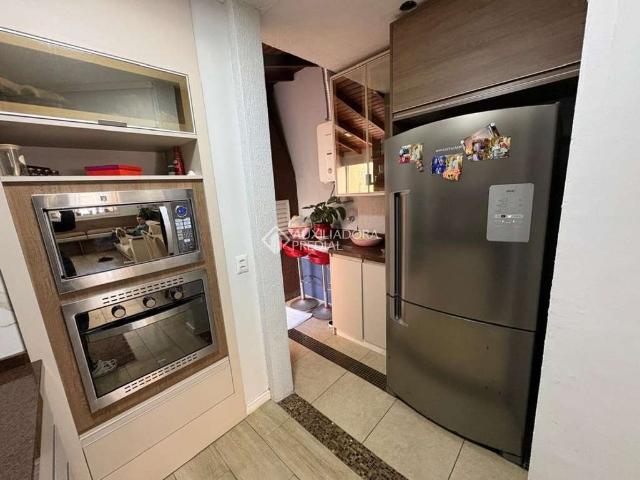 Casa / Sobrado em Condomínio para Venda em Canoas/RS Centro 4 Quartos