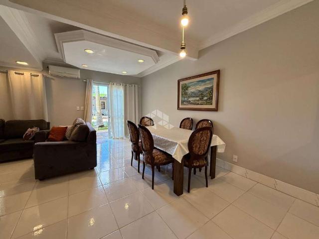 Casa / Sobrado em Condomínio para Venda em Canoas/RS Centro 3 Quartos