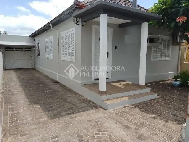 Casa / Sobrado em Condomínio para Venda em Canoas/RS Centro 3 Quartos