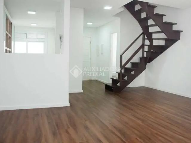 Casa / Sobrado em Condomínio para Venda em Canoas/RS Centro 3 Quartos