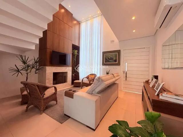 Casa / Sobrado em Condomínio para Venda em Canoas/RS Fátima 3 Quartos