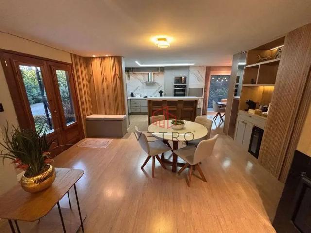 Casa / Sobrado em Condomínio para Venda em Canela/RS Quinta da Serra 4 Quartos